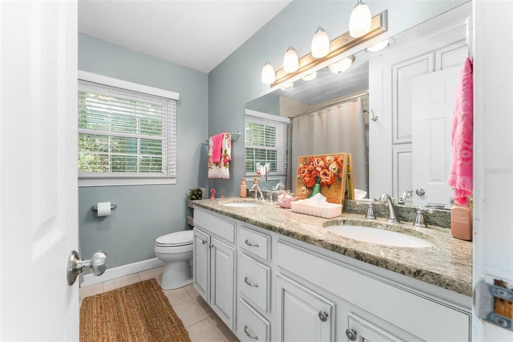 For Sale: $510,000 (5 beds, 3 baths, 3146 Square Feet)