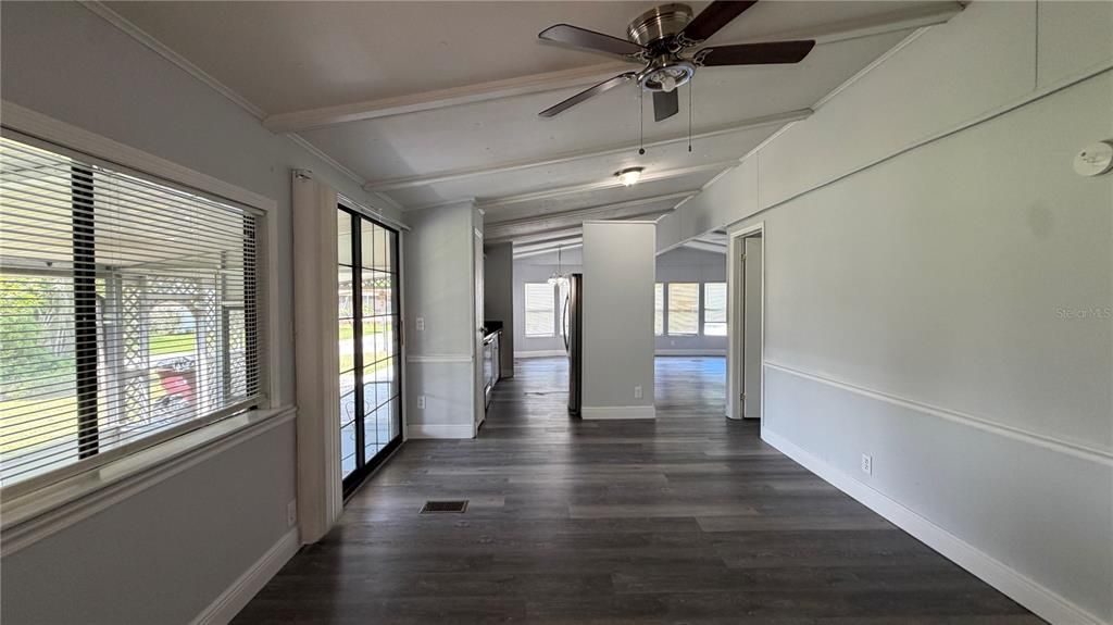 En Venta: $259,990 (3 camas, 2 baños, 1358 Pies cuadrados)