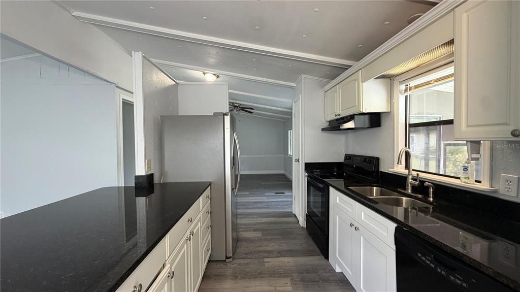 En Venta: $259,990 (3 camas, 2 baños, 1358 Pies cuadrados)