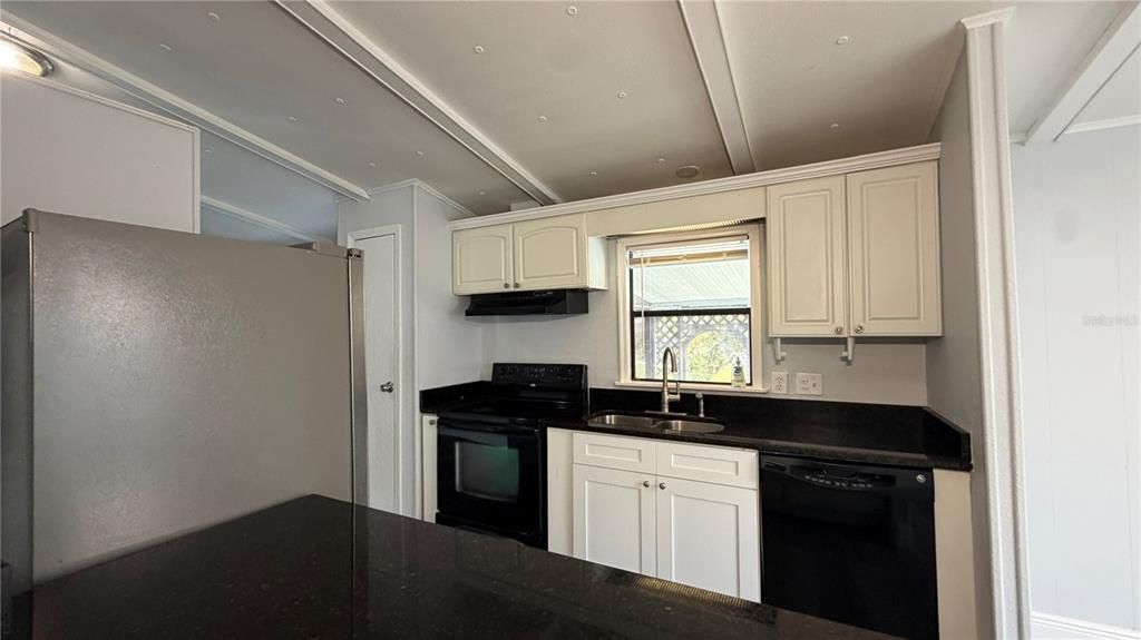 En Venta: $259,990 (3 camas, 2 baños, 1358 Pies cuadrados)