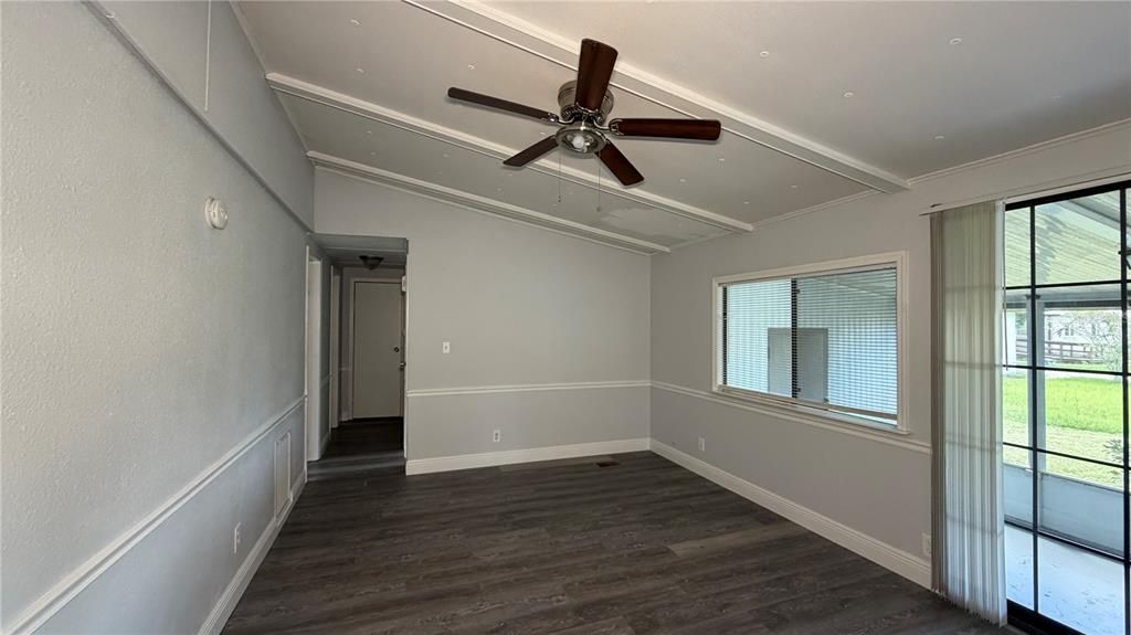 En Venta: $259,990 (3 camas, 2 baños, 1358 Pies cuadrados)