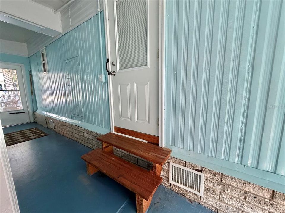 На продажу: $129,000 (2 спален, 2 ванн, 1232 Квадратных фут)