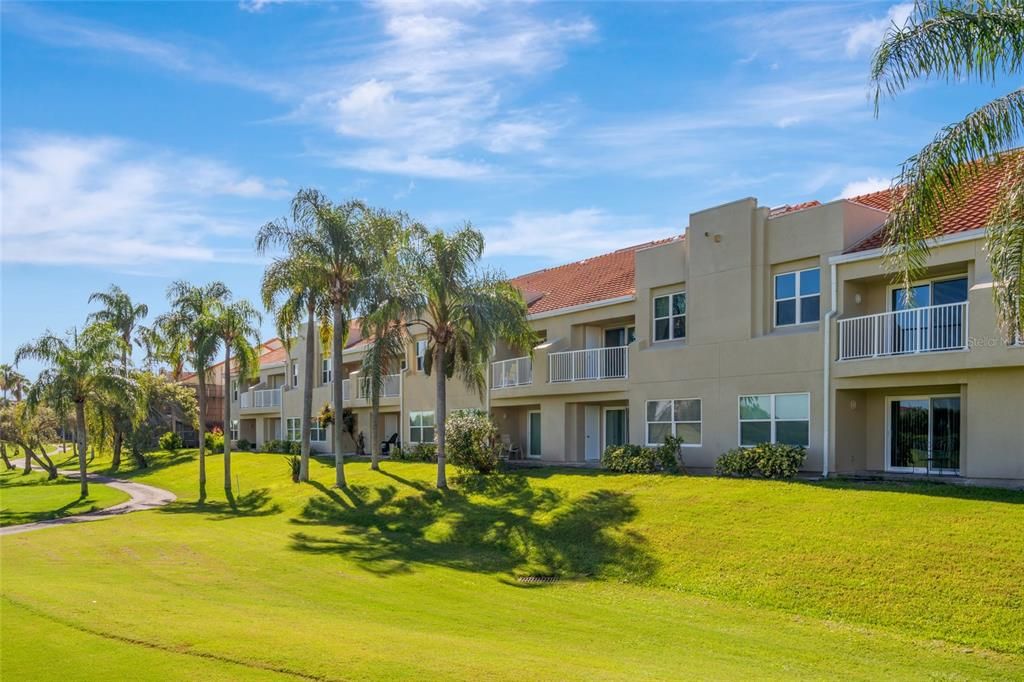 En Venta: $399,900 (2 camas, 2 baños, 1145 Pies cuadrados)