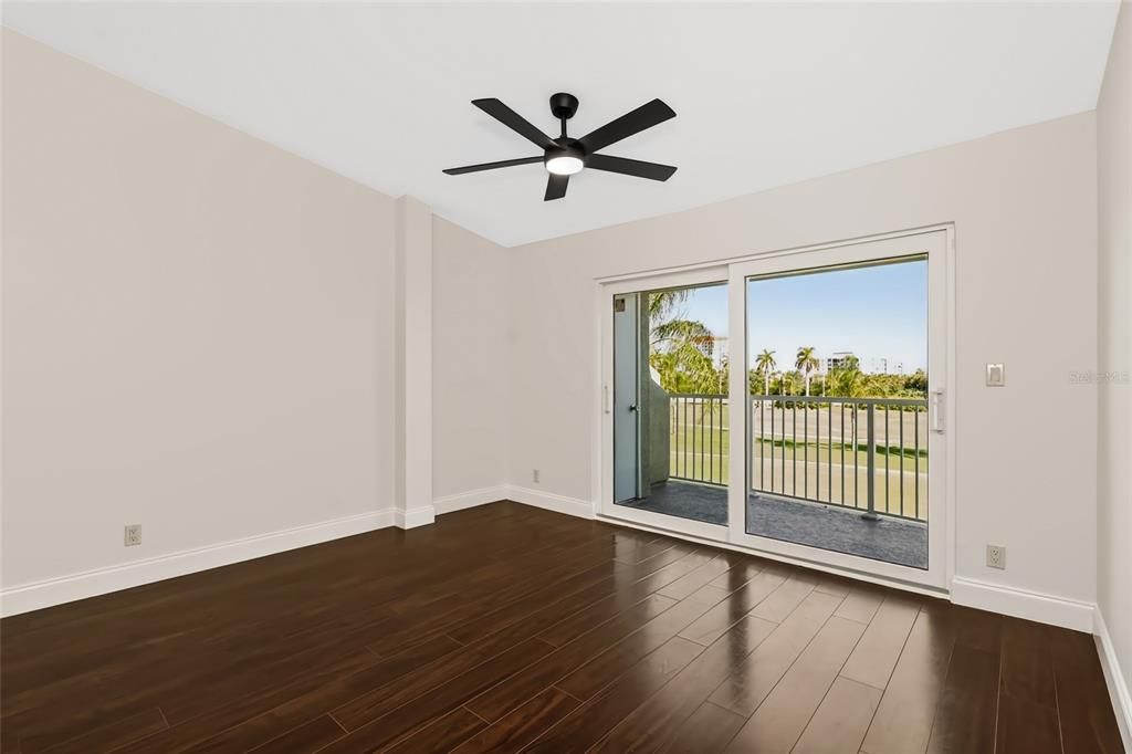 En Venta: $399,900 (2 camas, 2 baños, 1145 Pies cuadrados)