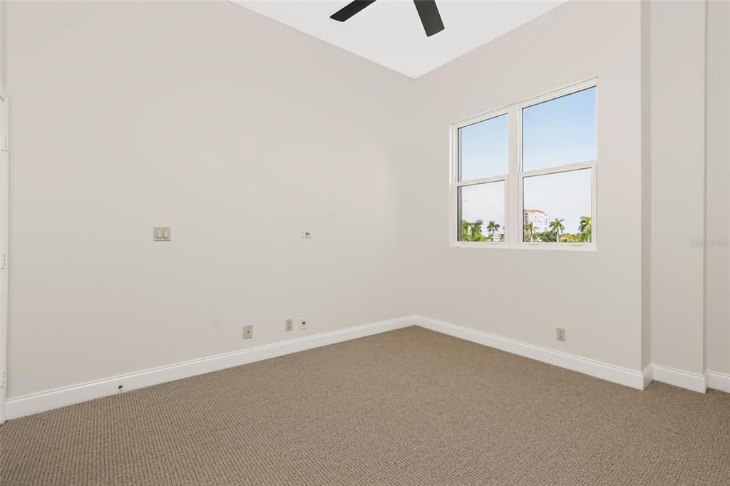 En Venta: $399,900 (2 camas, 2 baños, 1145 Pies cuadrados)