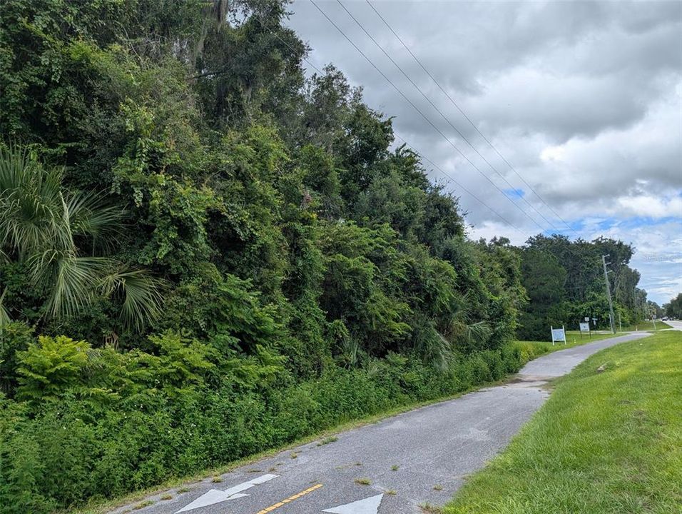 待售: $19,500 (0.18 acres)
