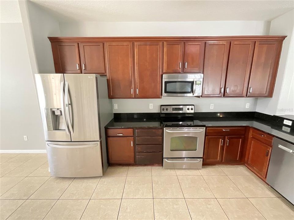 В аренду: $2,700 (4 спален, 3 ванн, 2476 Квадратных фут)