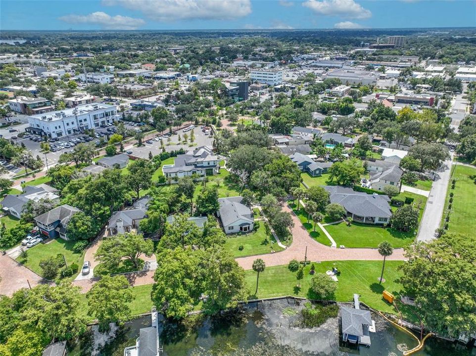 待售: $1,450,000 (0.23 acres)