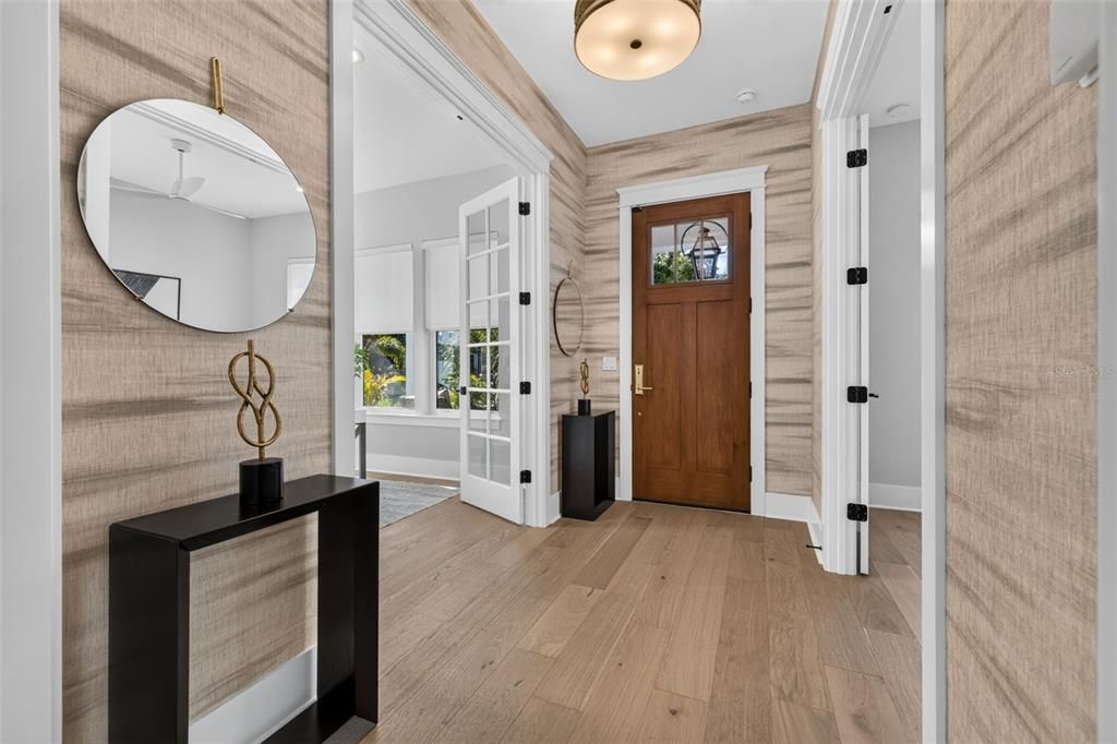En Venta: $1,525,000 (4 camas, 3 baños, 2832 Pies cuadrados)