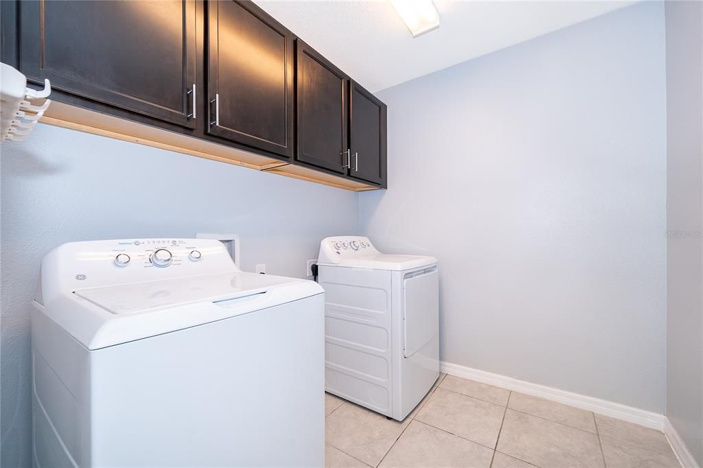 For Rent: $2,200 (3 beds, 2 baths, 1656 Square Feet)
