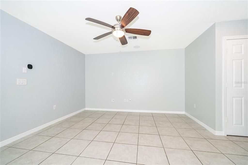 For Rent: $2,200 (3 beds, 2 baths, 1656 Square Feet)