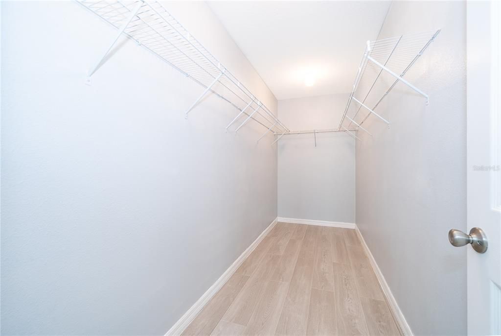 For Rent: $2,200 (3 beds, 2 baths, 1656 Square Feet)