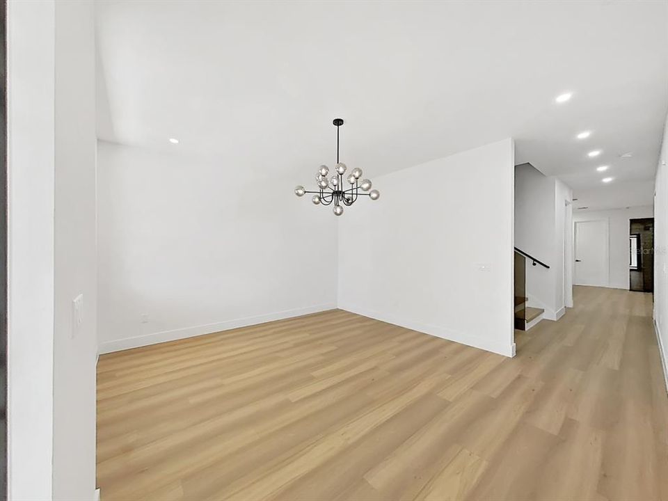 На продажу: $1,349,900 (5 спален, 3 ванн, 3211 Квадратных фут)