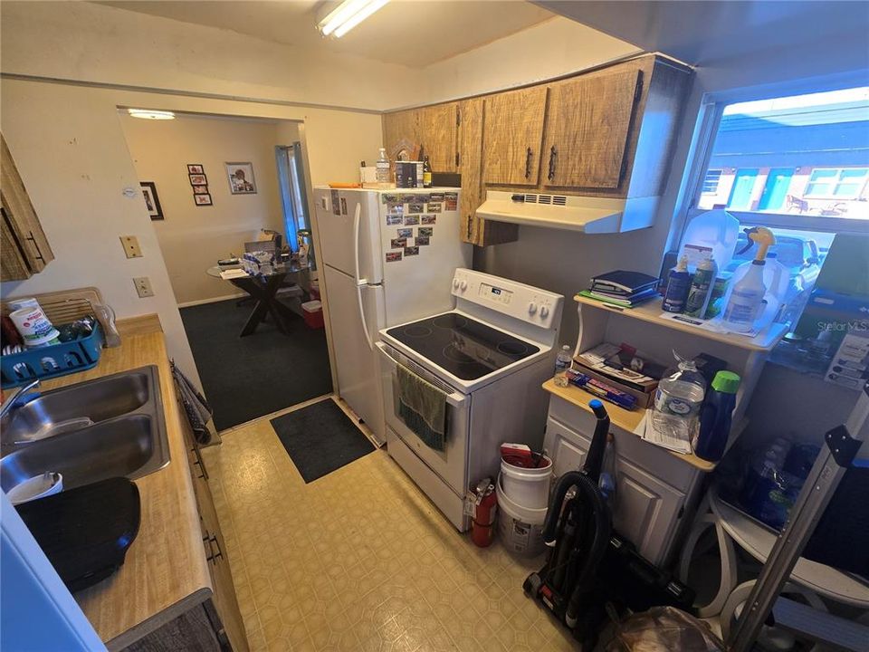 На продажу: $79,900 (1 спален, 1 ванн, 600 Квадратных фут)