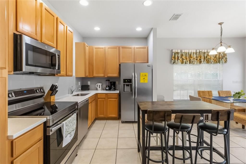 En Venta: $285,000 (5 camas, 3 baños, 1779 Pies cuadrados)