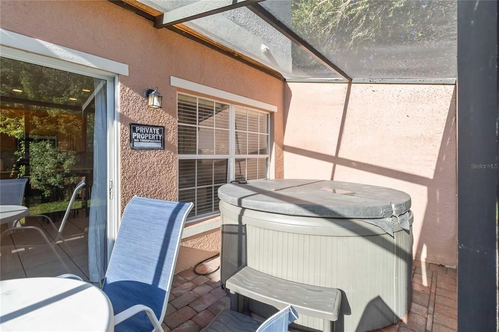 En Venta: $285,000 (5 camas, 3 baños, 1779 Pies cuadrados)