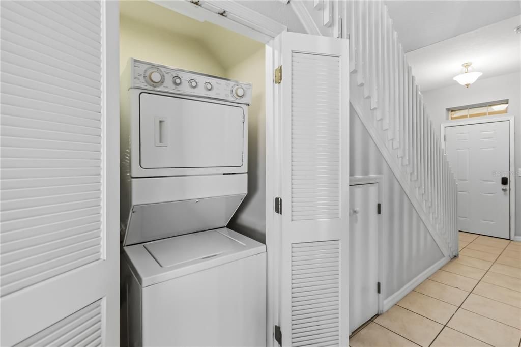 En Venta: $285,000 (5 camas, 3 baños, 1779 Pies cuadrados)