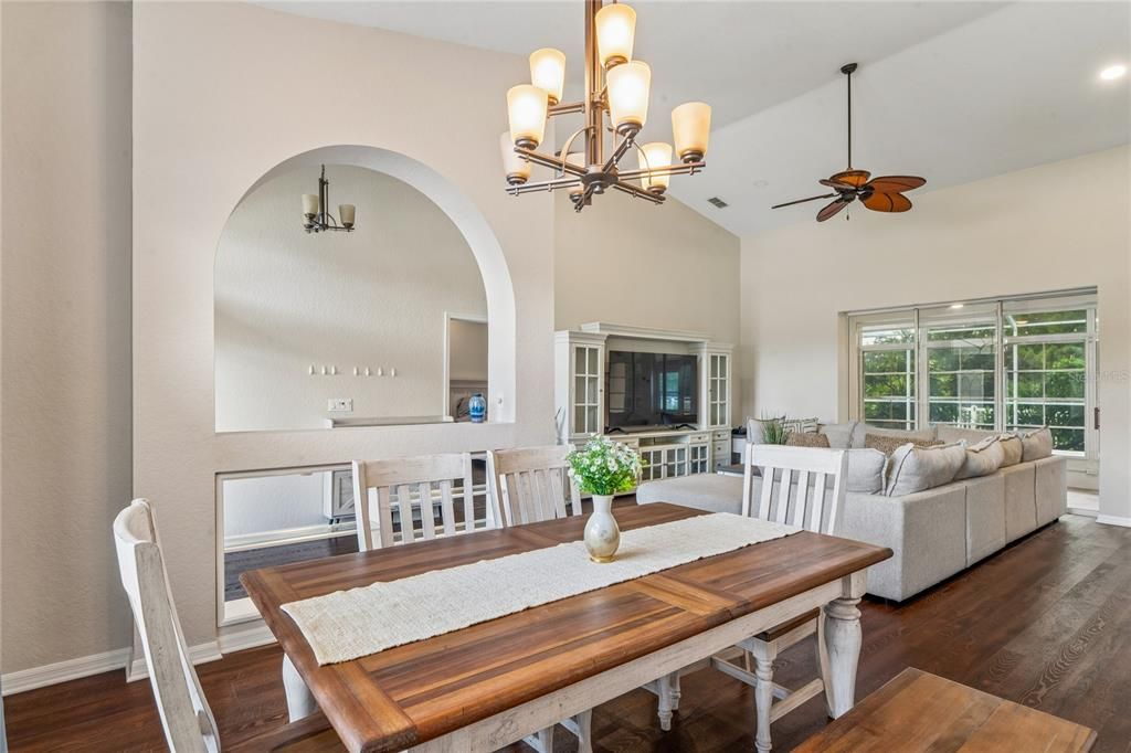 For Sale: $625,000 (4 beds, 2 baths, 2648 Square Feet)