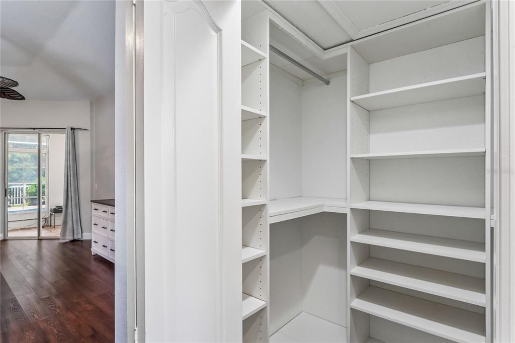 For Sale: $625,000 (4 beds, 2 baths, 2648 Square Feet)