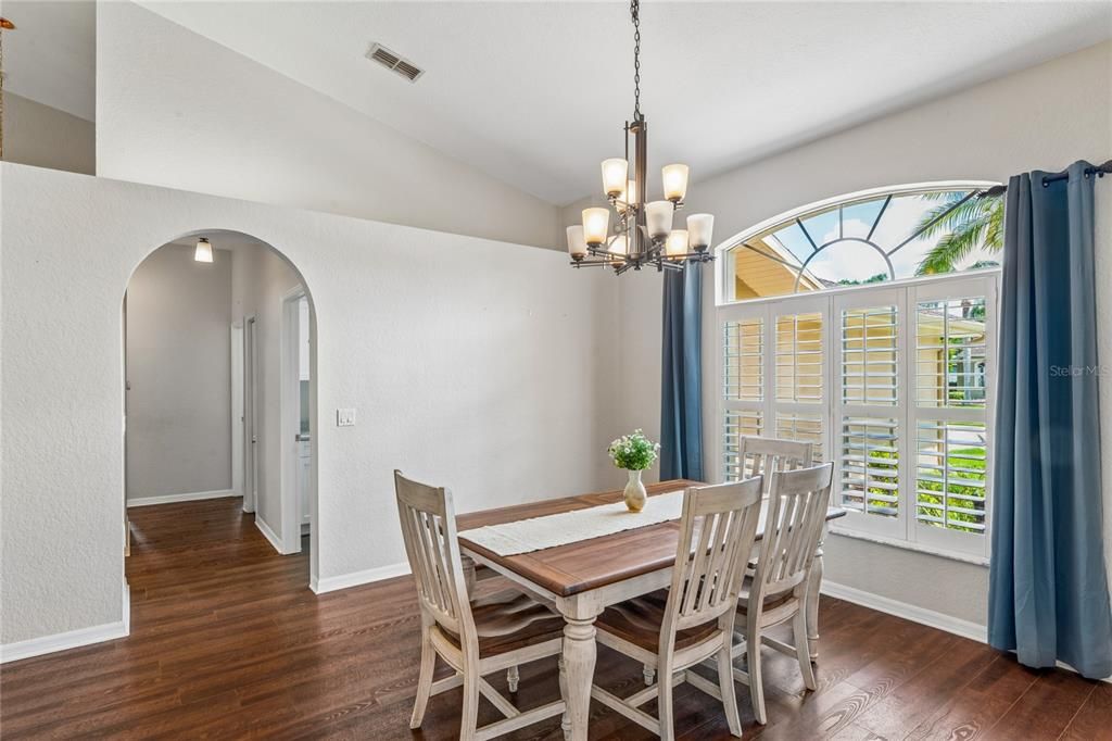 For Sale: $625,000 (4 beds, 2 baths, 2648 Square Feet)