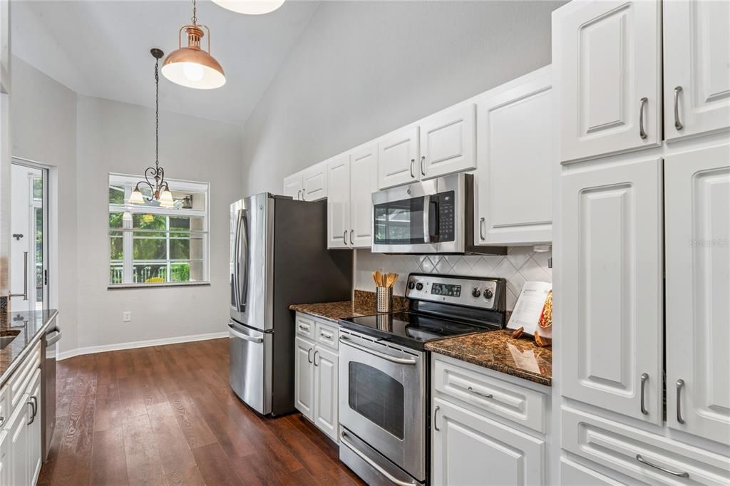 For Sale: $625,000 (4 beds, 2 baths, 2648 Square Feet)