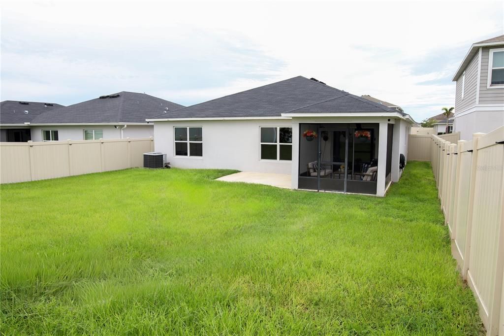For Sale: $299,000 (4 beds, 2 baths, 1617 Square Feet)