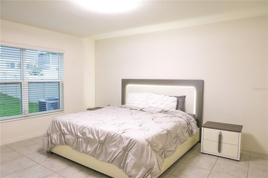 For Sale: $299,000 (4 beds, 2 baths, 1617 Square Feet)