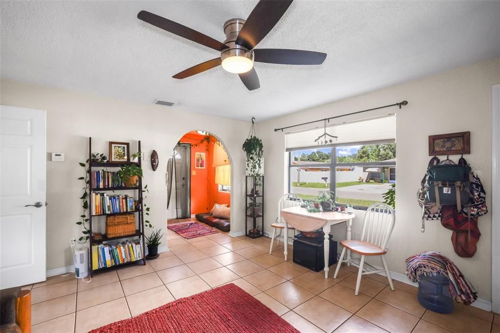 En Venta: $469,000 (2 camas, 0 baños, 1248 Pies cuadrados)