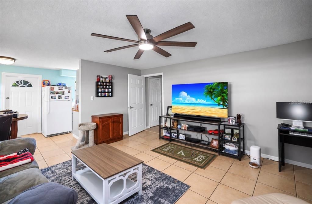 En Venta: $469,000 (2 camas, 0 baños, 1248 Pies cuadrados)