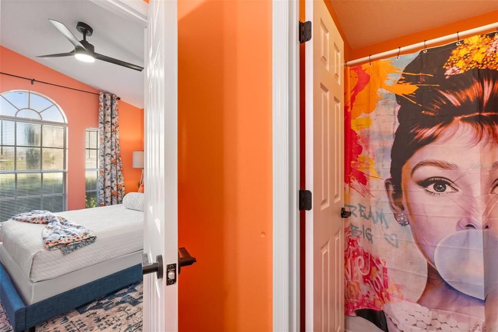 En Venta: $575,000 (5 camas, 3 baños, 2399 Pies cuadrados)