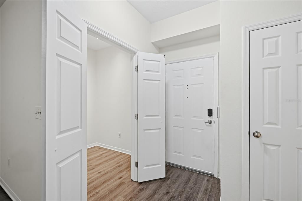 В аренду: $1,750 (1 спален, 1 ванн, 867 Квадратных фут)