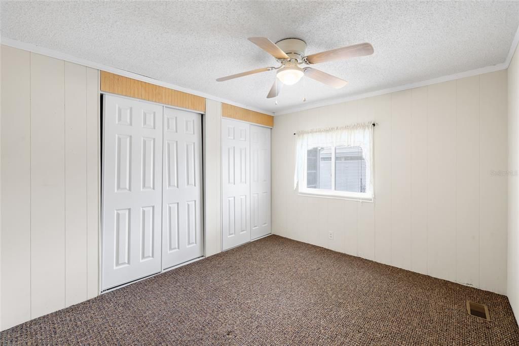 For Sale: $156,600 (2 beds, 2 baths, 1104 Square Feet)