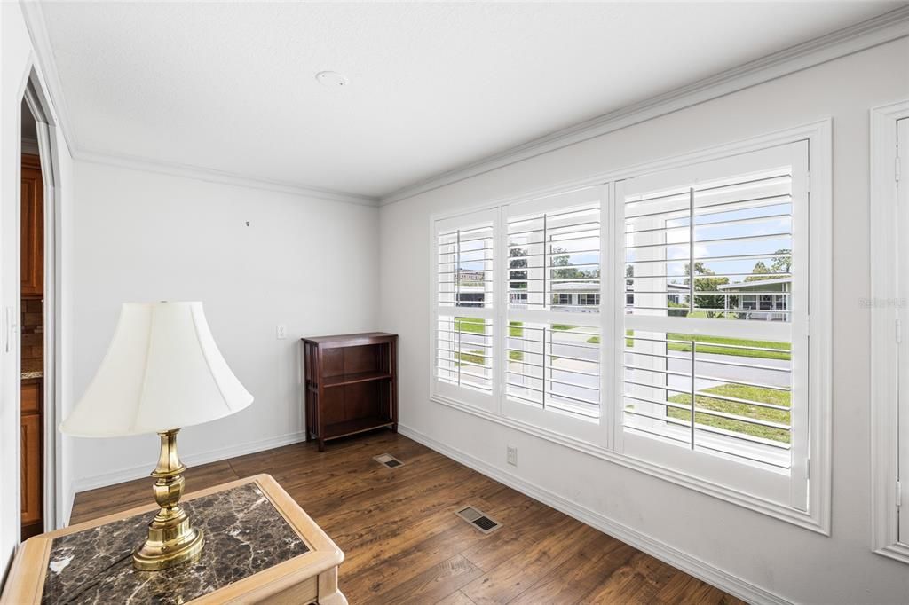 For Sale: $156,600 (2 beds, 2 baths, 1104 Square Feet)