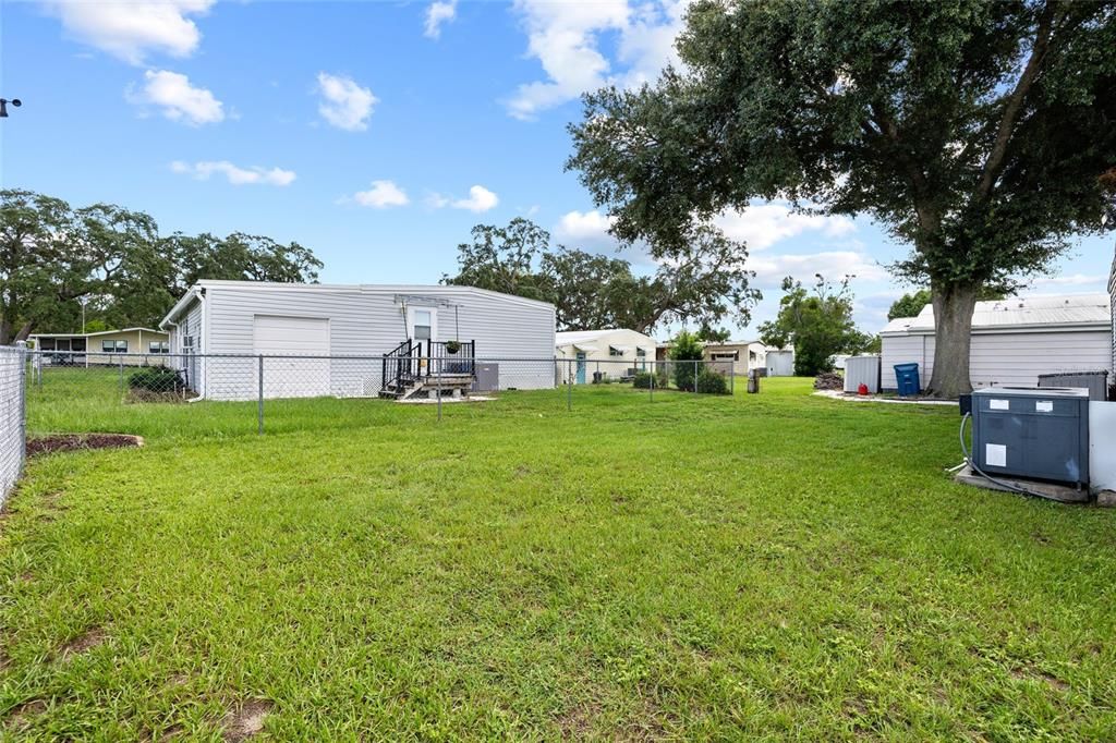For Sale: $156,600 (2 beds, 2 baths, 1104 Square Feet)