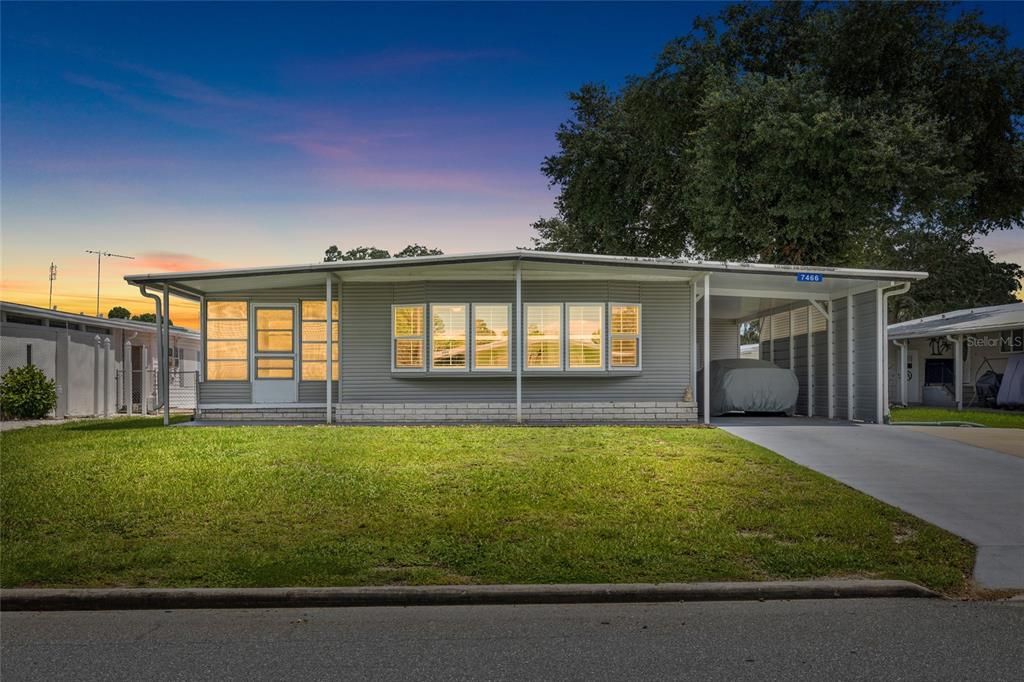For Sale: $156,600 (2 beds, 2 baths, 1104 Square Feet)