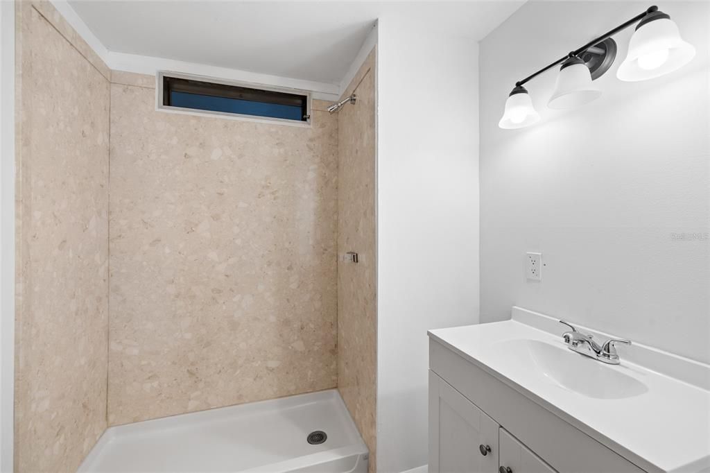 For Sale: $156,600 (2 beds, 2 baths, 1104 Square Feet)