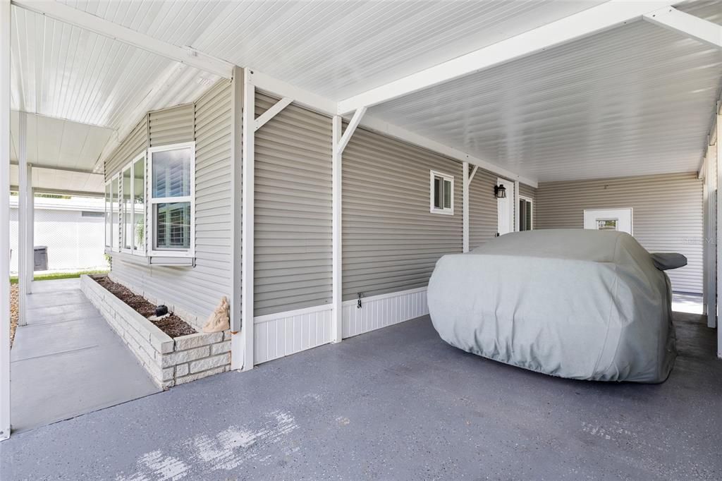 For Sale: $156,600 (2 beds, 2 baths, 1104 Square Feet)