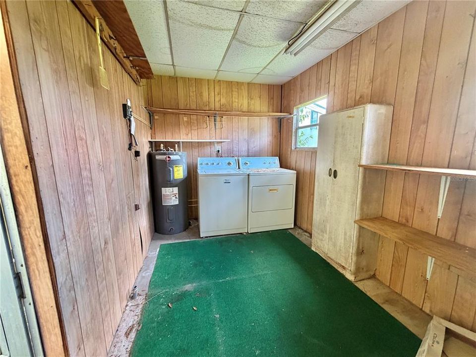 На продажу: $99,000 (2 спален, 2 ванн, 1056 Квадратных фут)