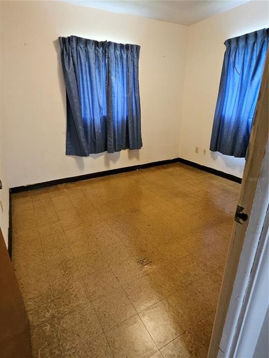 En Venta: $290,000 (3 camas, 1 baños, 948 Pies cuadrados)