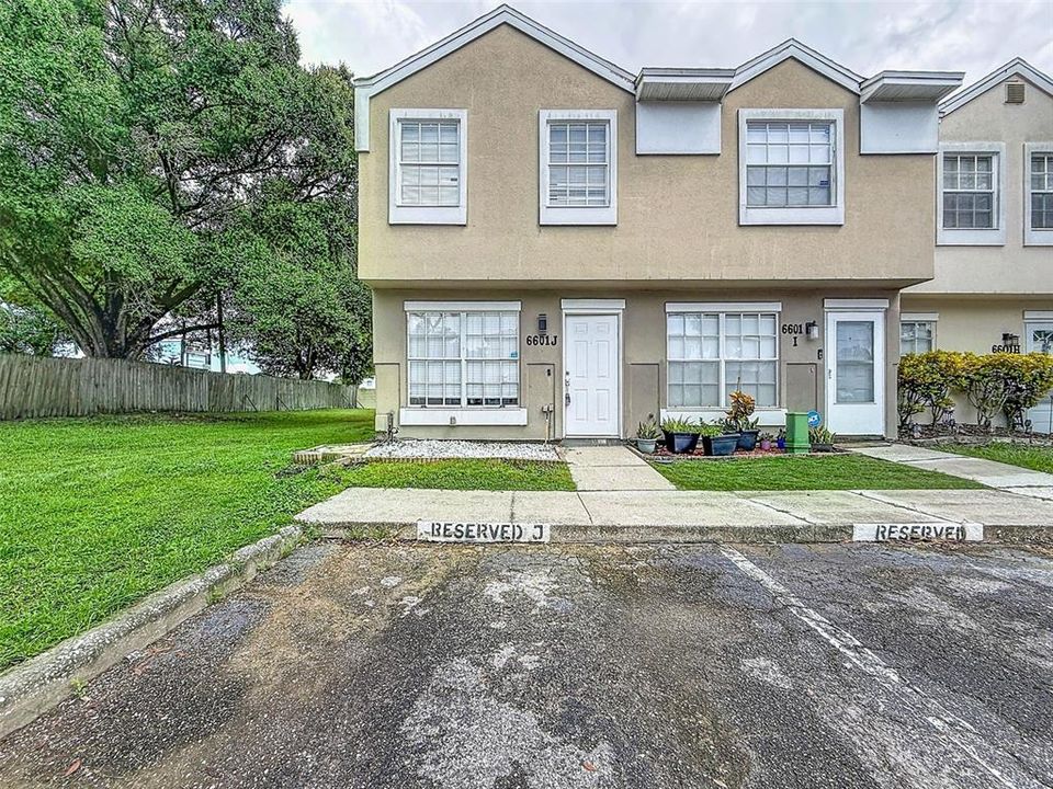 На продажу: $235,000 (3 спален, 2 ванн, 1296 Квадратных фут)