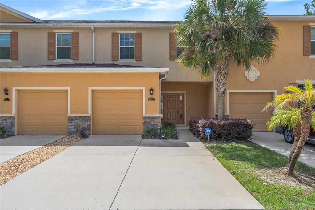 For Sale: $294,900 (3 beds, 2 baths, 1550 Square Feet)