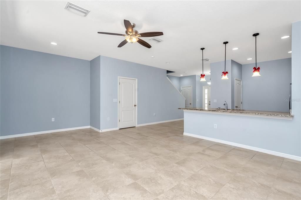 For Sale: $294,900 (3 beds, 2 baths, 1550 Square Feet)