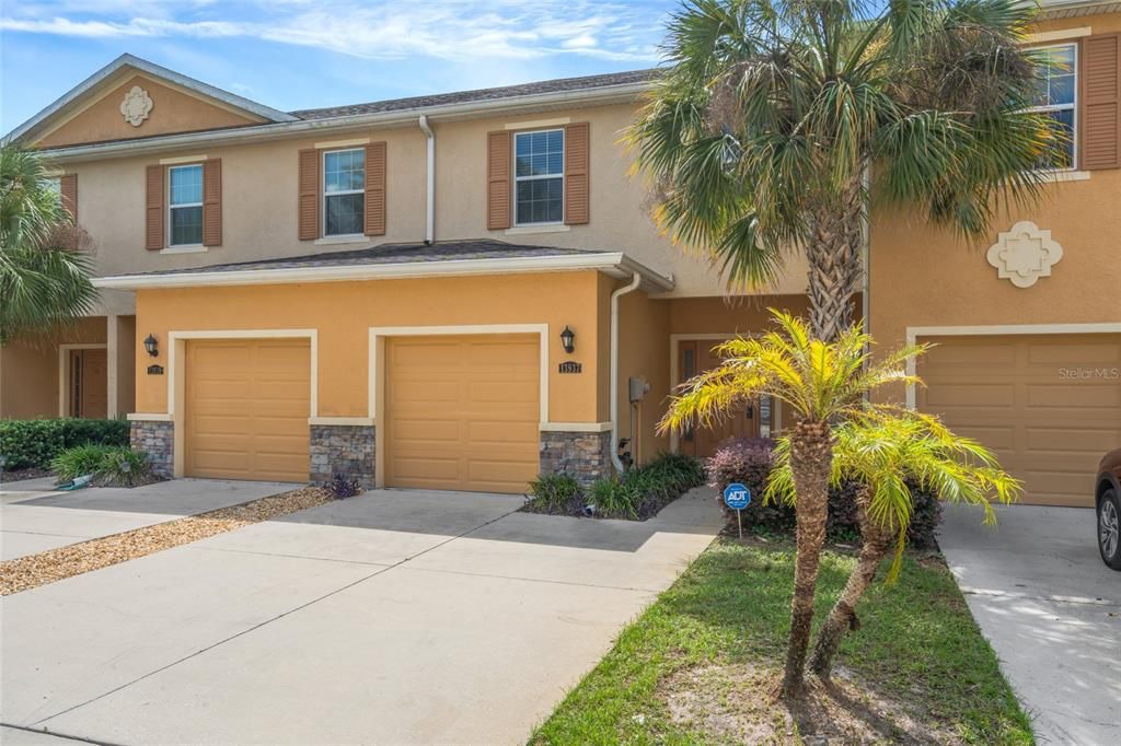 For Sale: $294,900 (3 beds, 2 baths, 1550 Square Feet)
