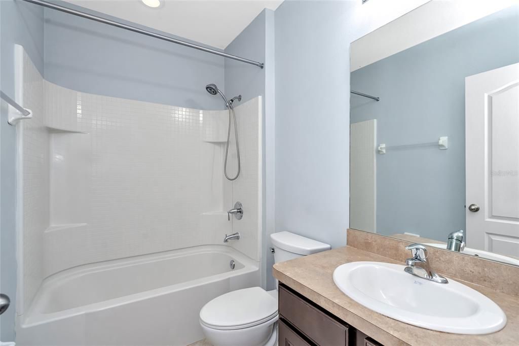 For Sale: $294,900 (3 beds, 2 baths, 1550 Square Feet)