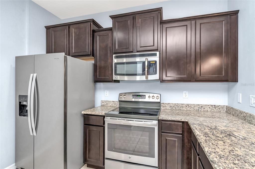 For Sale: $294,900 (3 beds, 2 baths, 1550 Square Feet)