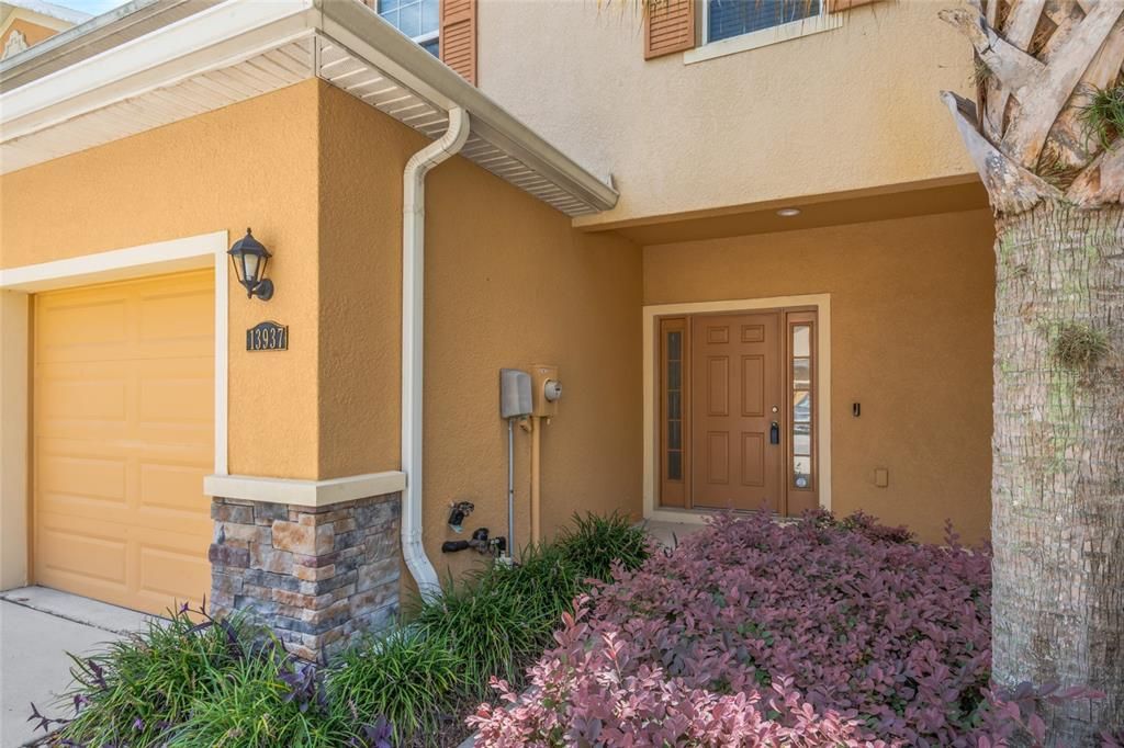 For Sale: $294,900 (3 beds, 2 baths, 1550 Square Feet)