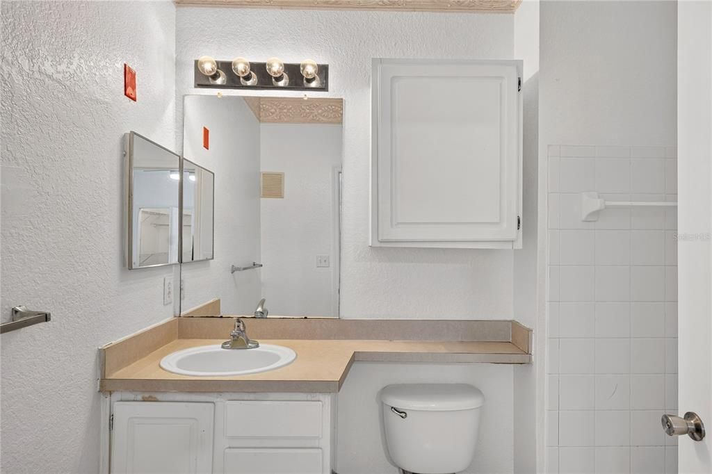 En Venta: $187,500 (2 camas, 2 baños, 1048 Pies cuadrados)