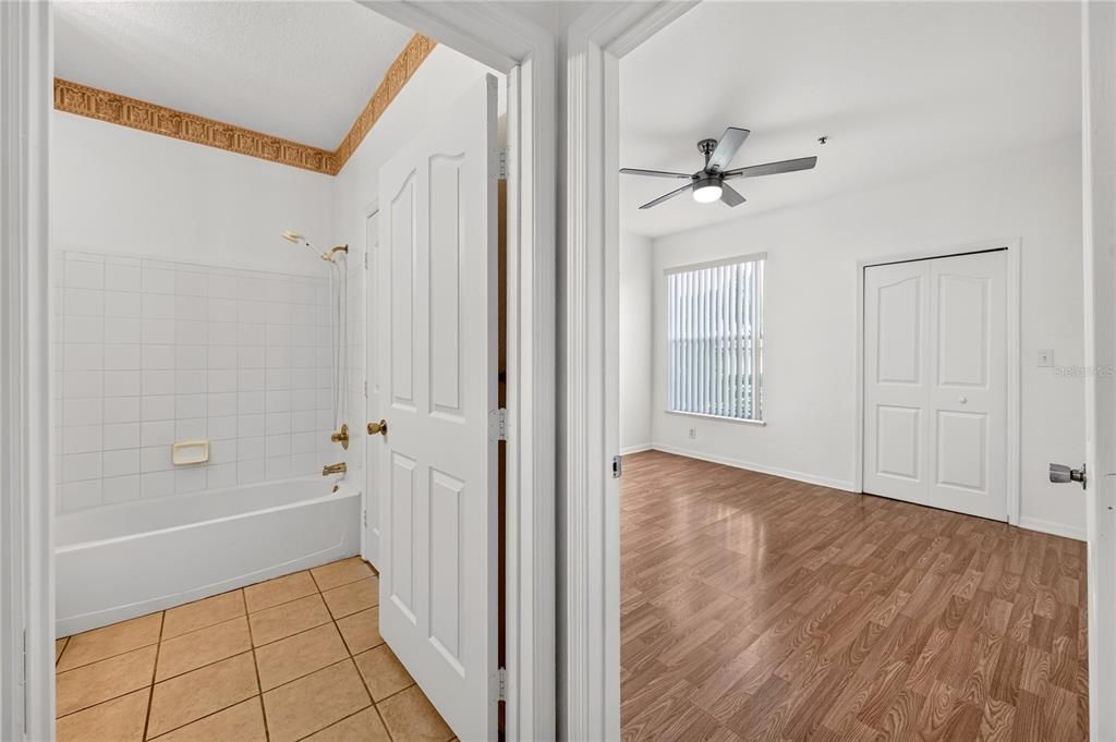 En Venta: $187,500 (2 camas, 2 baños, 1048 Pies cuadrados)