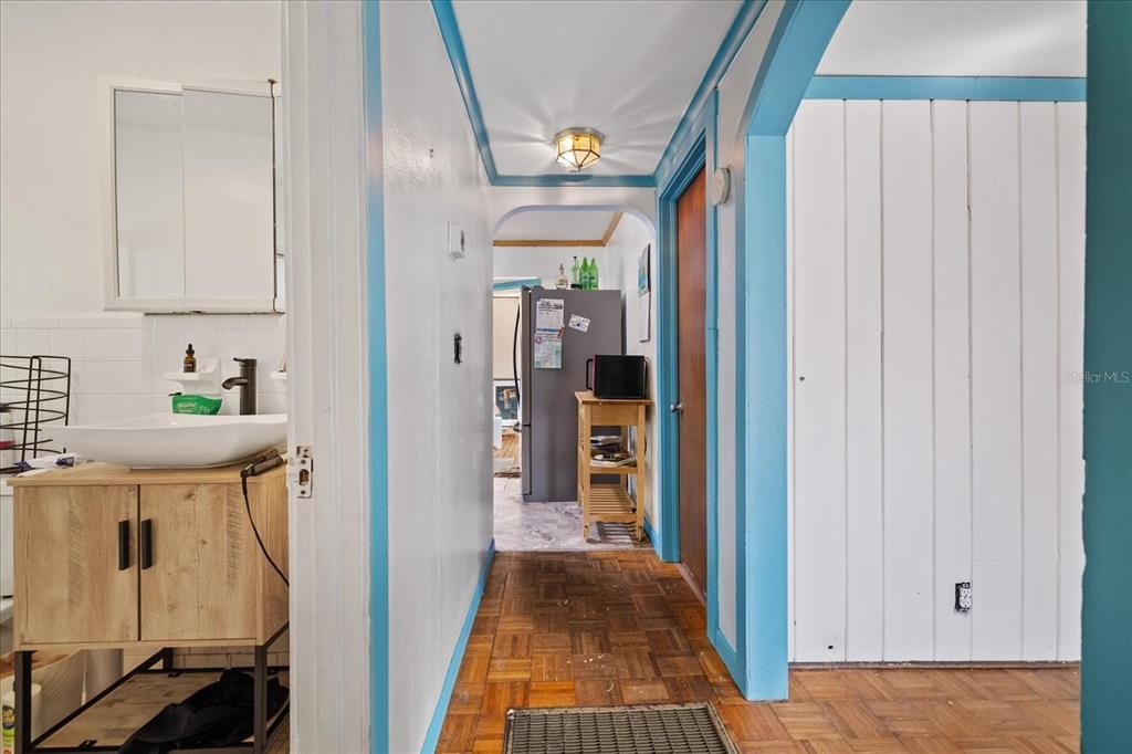 For Sale: $450,000 (5 beds, 0 baths, 1528 Square Feet)