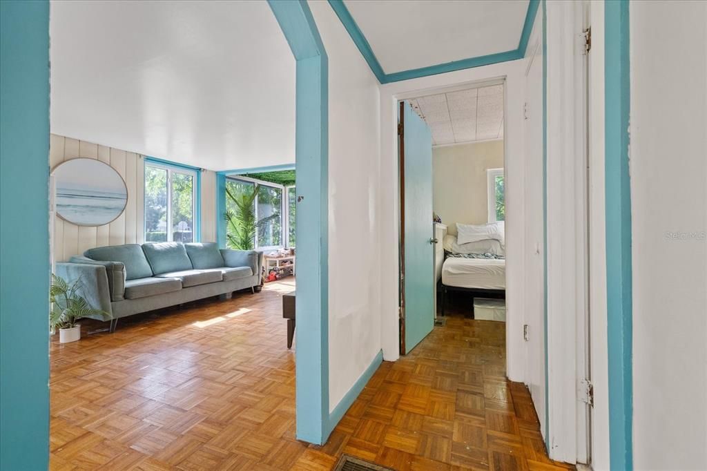 For Sale: $450,000 (5 beds, 0 baths, 1528 Square Feet)